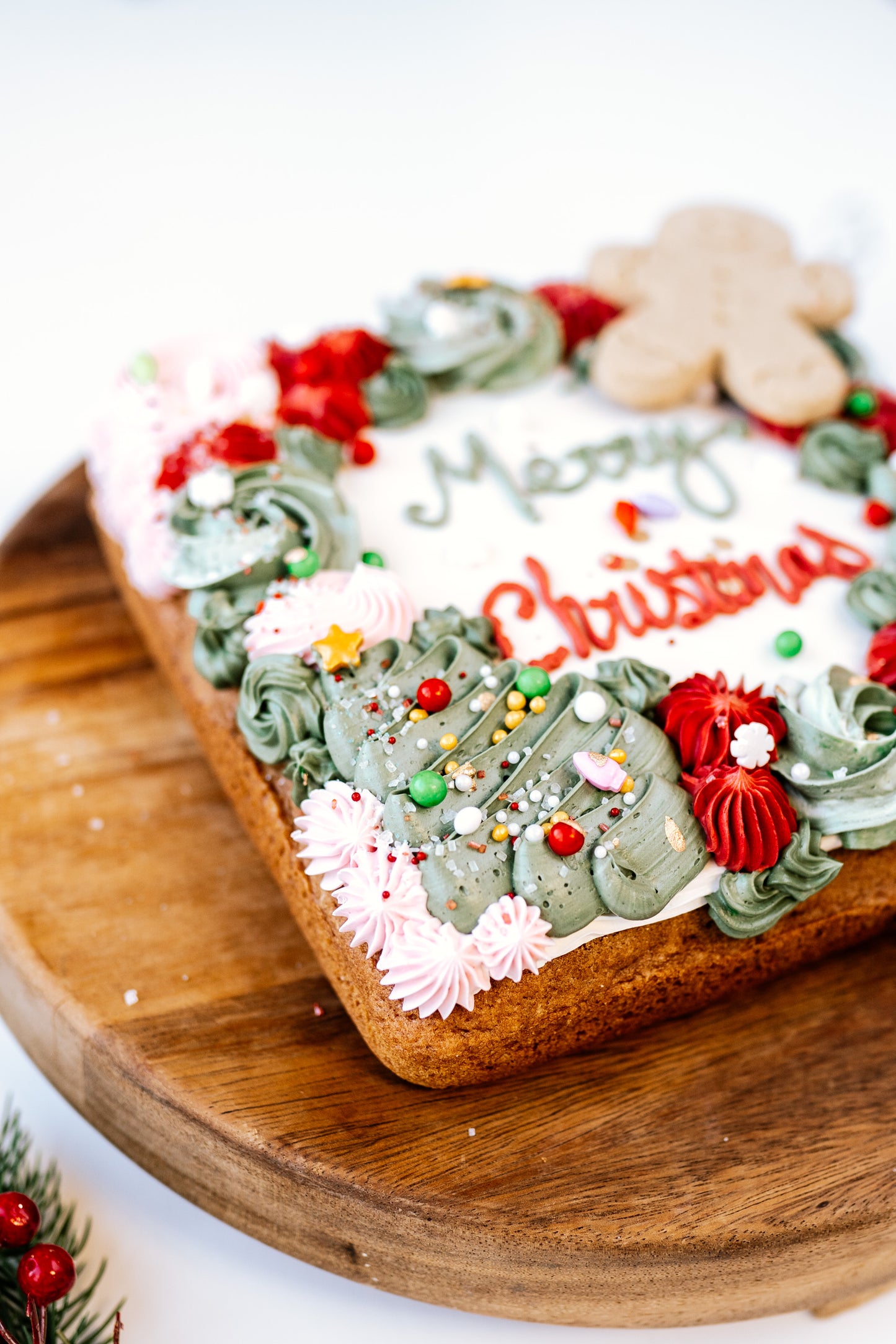 Pumpkin cake with cream cheese frosting